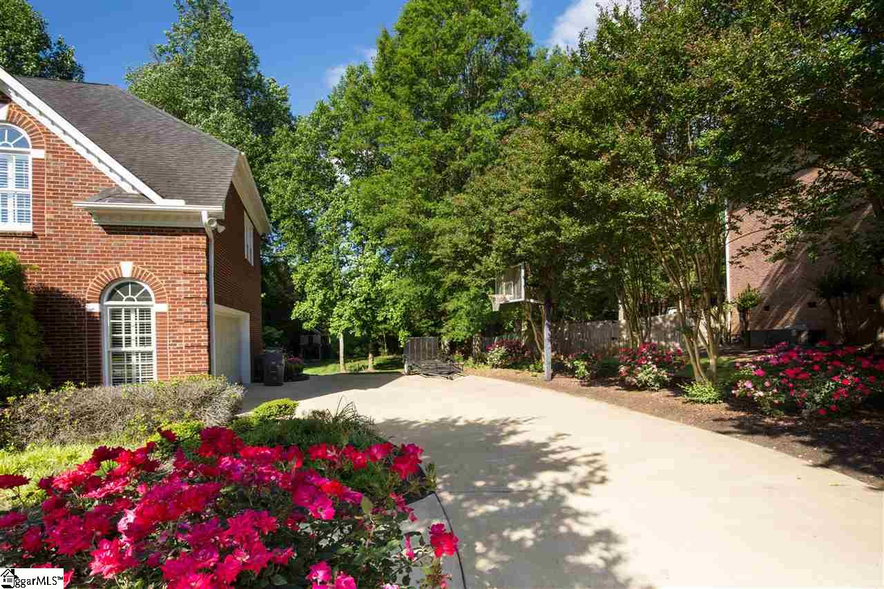 5 Springhaven Court Simpsonville, SC 29681 - Photo 8 of 36 Gallery Image 8