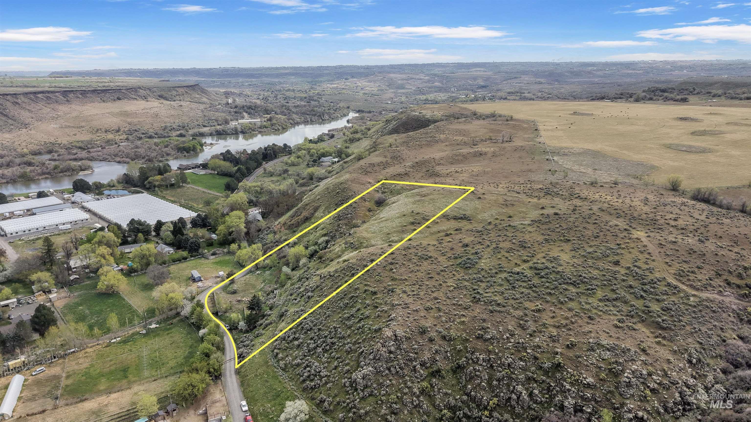 4785 A River Road Buhl, ID 83316 - Photo 13 of 28