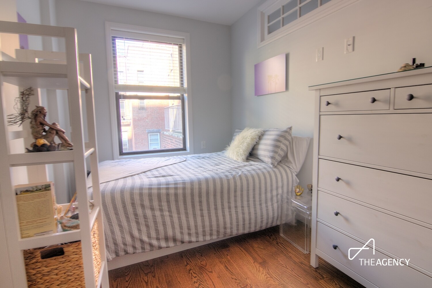 259 West 90th Street, Unit 4 Manhattan, NY 10024 - Photo 9 of 14 a bedroom with a bed and a window