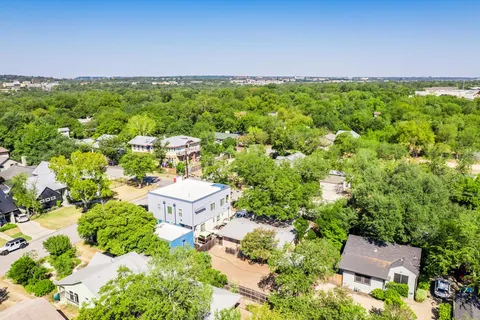 $699,000 | 2117 Shoalmont Drive, Austin, TX 78756