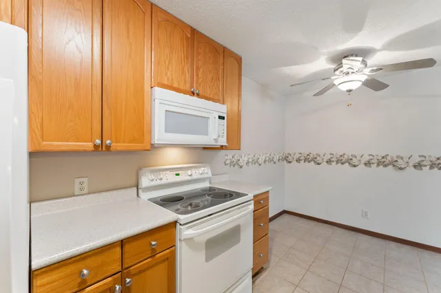 $120,000 | 14630 Garrett Avenue, Unit 506, Apple Valley, MN 55124