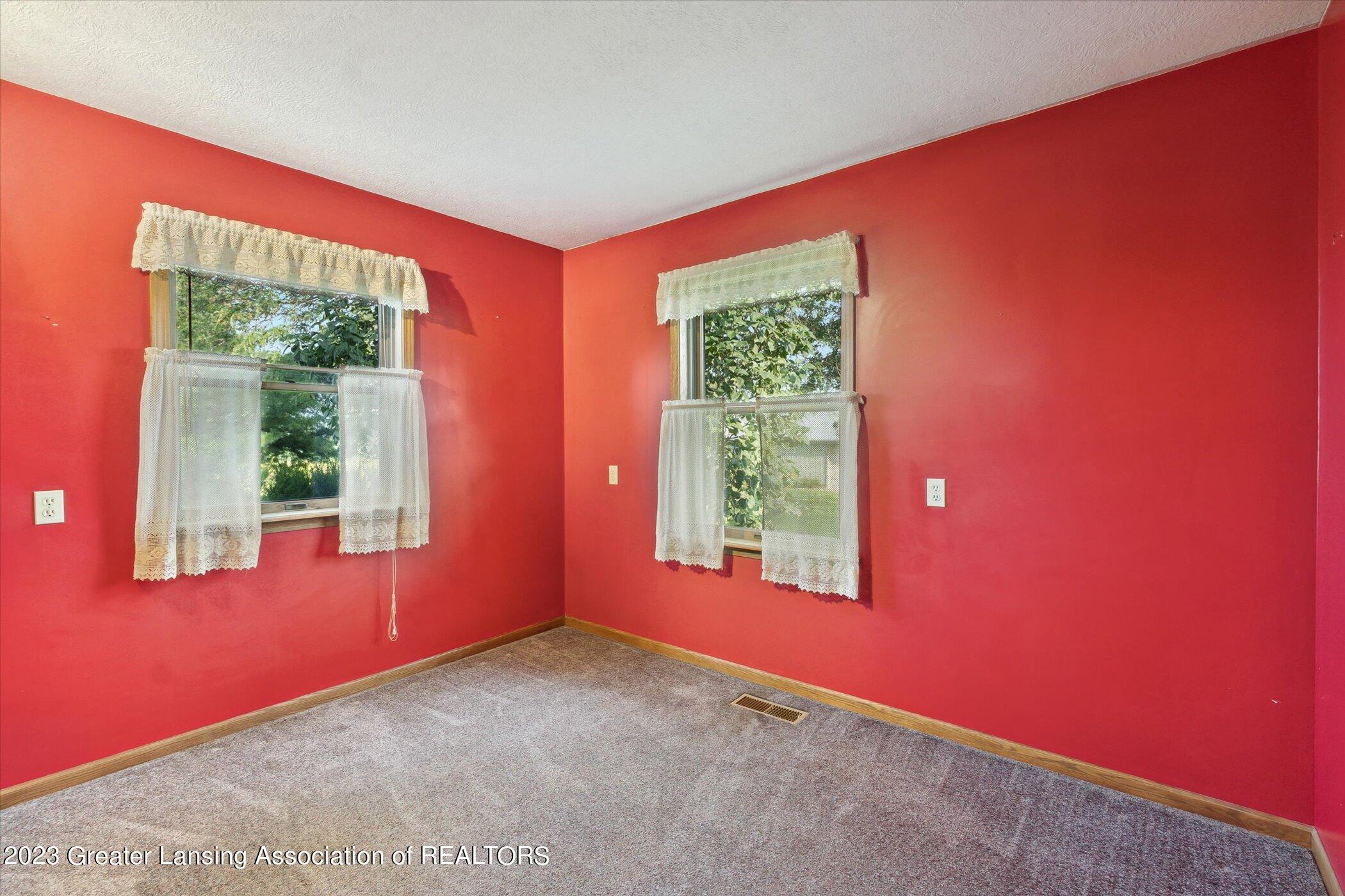 201 North Chester Road Charlotte, MI 48813 - Photo 26 of 49 26-201-N-Chester-Rd-Charlotte-MI-48813-W