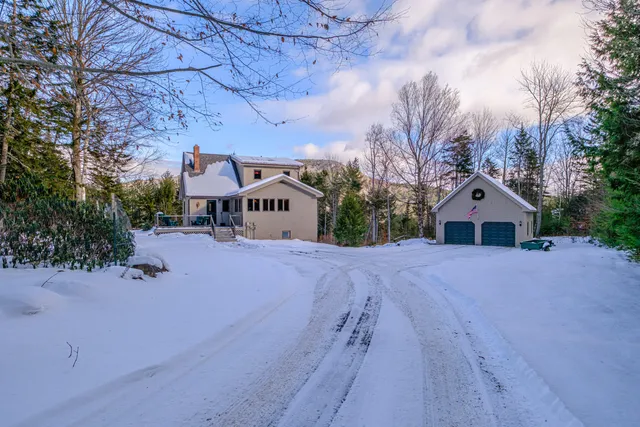 $825,000 | 70 Valley View Drive, Newry, ME 04261