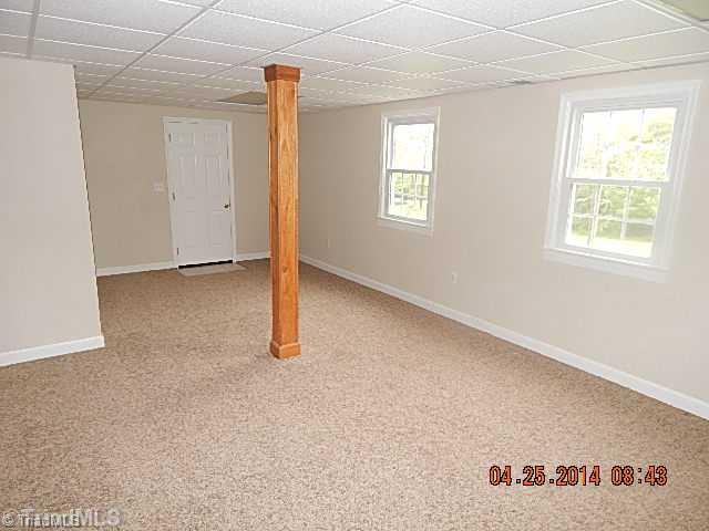 1415 Pebblebrook Road Winston-Salem, NC 27105 - Photo 4 of 4 Den/Family/Great Room.