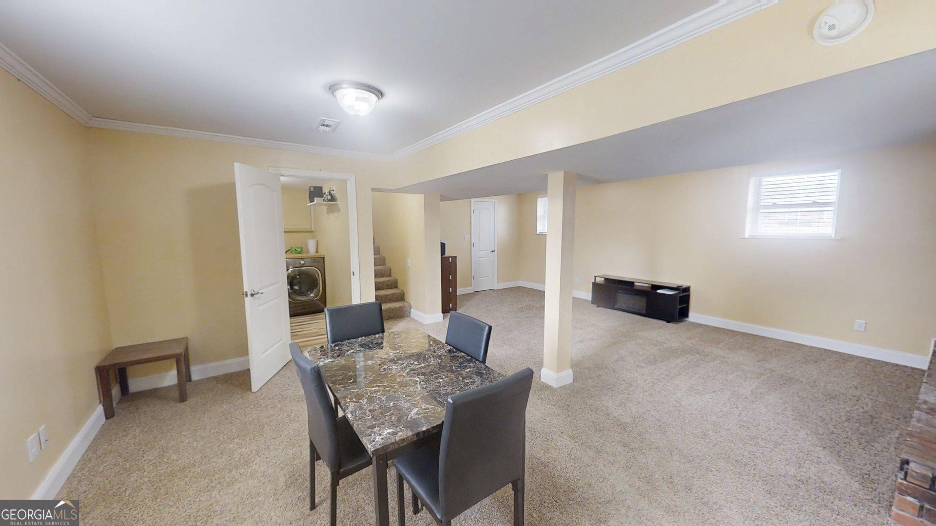 906 Diamond Circle LaFayette, GA 30728 - Photo 16 of 26 a living room with furniture and a table