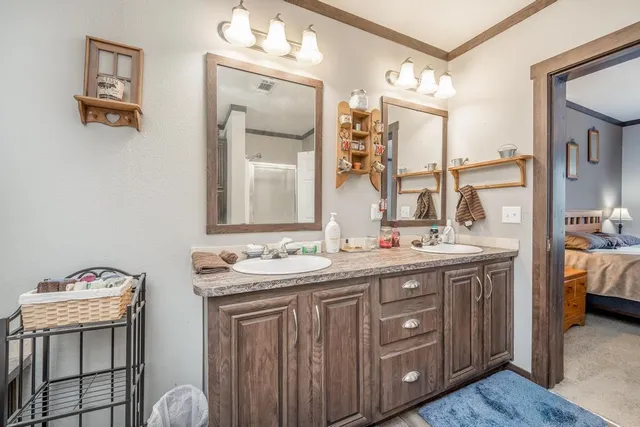 $150,000 | 805 1st Street, Geuda Springs, KS 67051