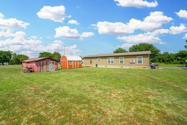 $150,000 | 805 1st Street, Geuda Springs, KS 67051