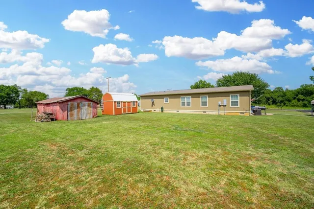 $150,000 | 805 1st Street, Geuda Springs, KS 67051