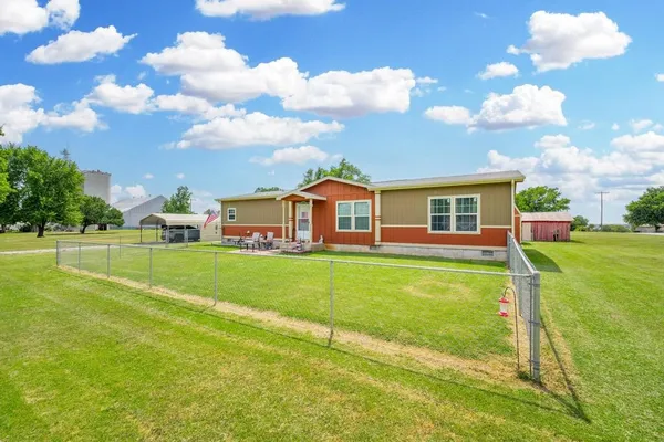 $150,000 | 805 1st Street, Geuda Springs, KS 67051