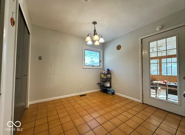 $150,000 | 830 Jefferson Street, Covington, IN 47932