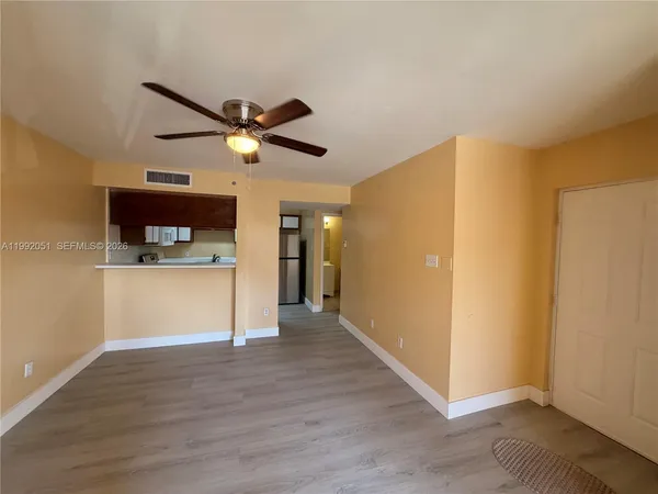 $1,850 | 15315 Southwest 106th Terrace, Unit 432, Miami, FL 33196
