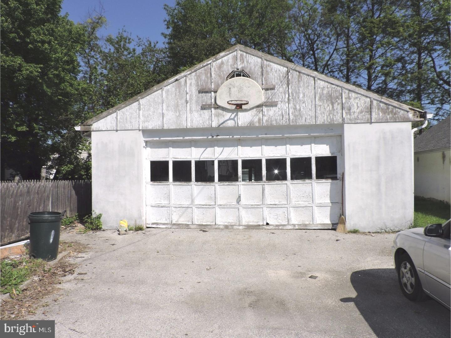 1316 Dill Road Havertown, PA 19083 - Photo 22 of 23 Garage