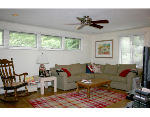 6 Gage Road Wayland, MA 01778 - Photo 4 of 15 Gallery Image 4