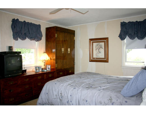 6 Gage Road Wayland, MA 01778 - Photo 9 of 15 Gallery Image 9