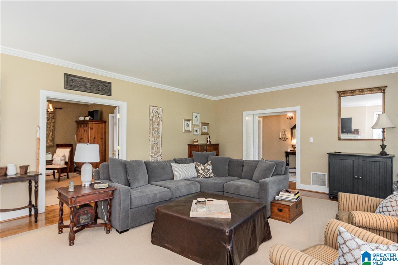 102 Hillside Road Bessemer, AL 35020 - Photo 4 of 35