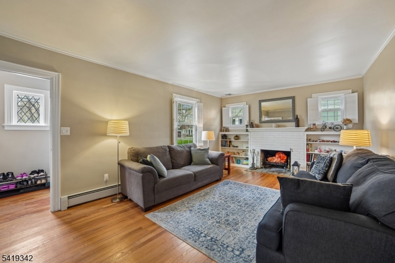 40 Mill Road Morris Plains, NJ 07950 - Photo 4 of 30