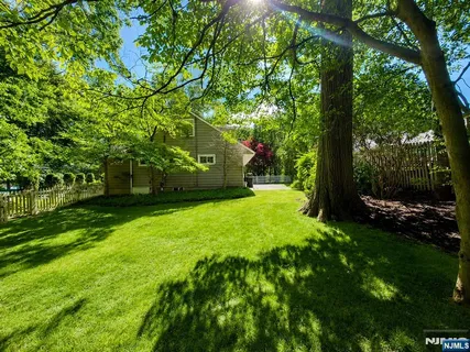 $1,195,000 | 72 Foster Road, Tenafly, NJ 07670