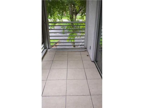 $165,000 | 8450 Lagos De Campo Boulevard, Unit 201, Tamarac, FL 33321