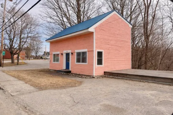 $214,900 | 173 Main Street, Unity, ME 04988