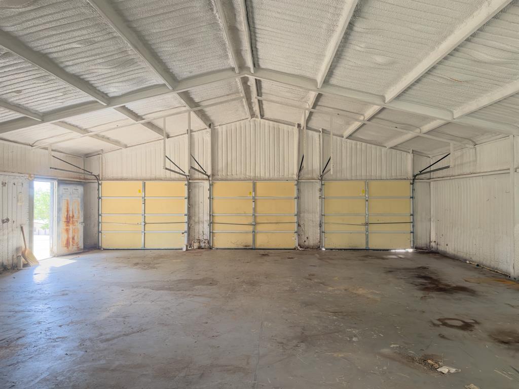 170 Riverview Road Millsap, TX 76066 - Photo 7 of 27 Gallery Image 7