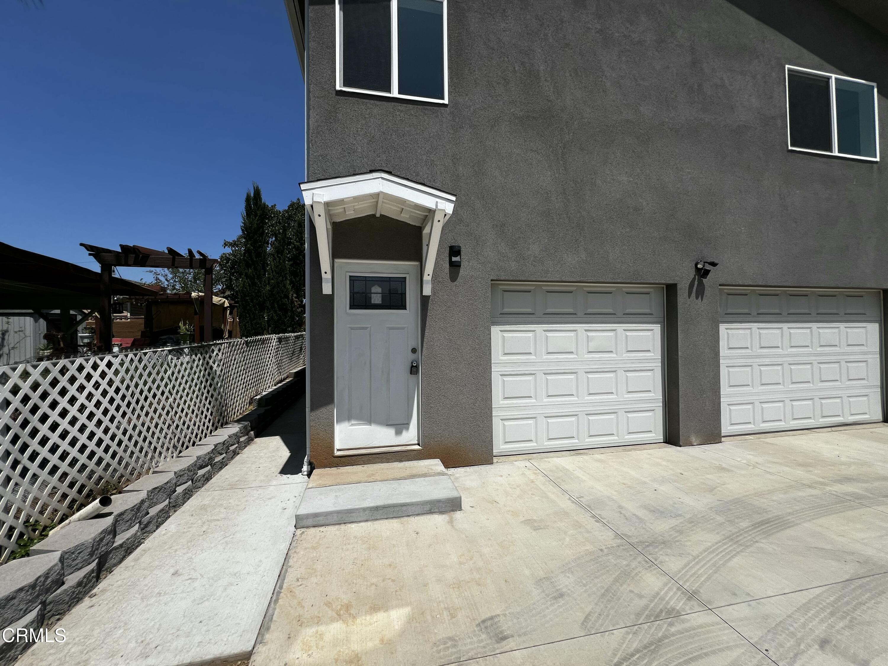 4629 East 1st Street Los Angeles, CA 90022 - Photo 2 of 18 IMG_0328