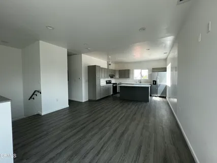 $3,000 | 4629 East 1st Street, Los Angeles, CA 90022