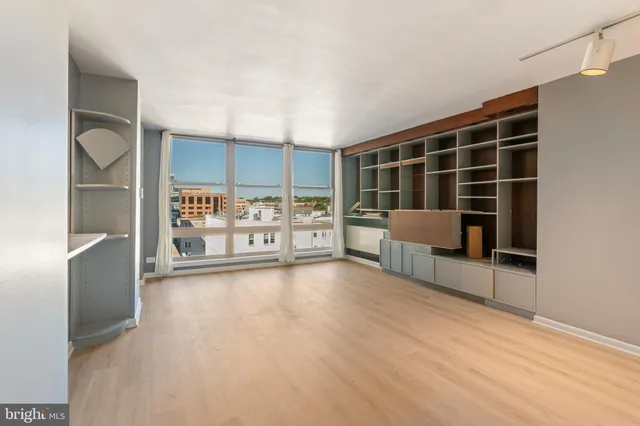 $339,900 | 1260 21st Street Northwest, Unit 709, Washington, DC 20036