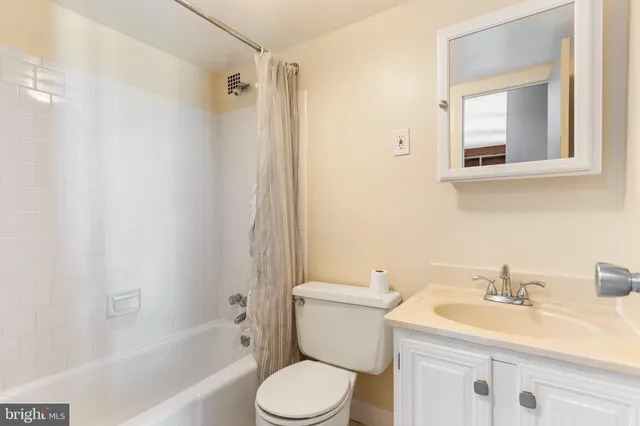 $339,900 | 1260 21st Street Northwest, Unit 709, Washington, DC 20036