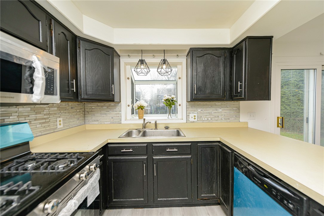 58 Matilda Street Gates, NY 14606 - Photo 9 of 37