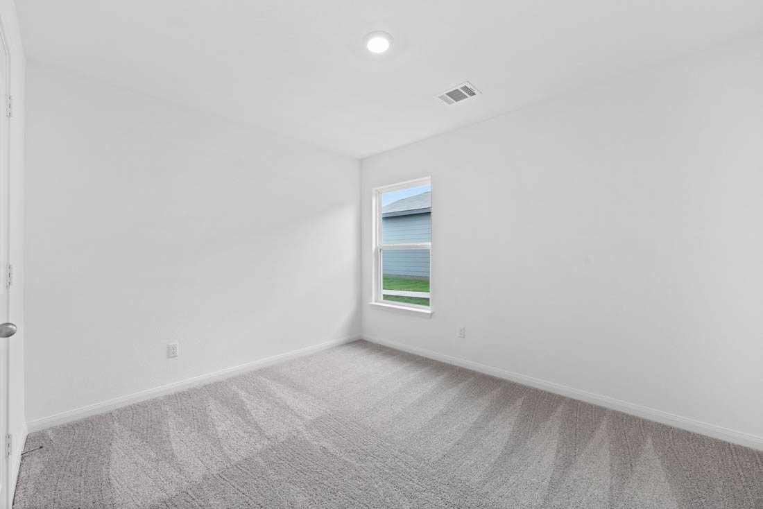 129 Morrison Drive Jarrell, TX 76537 - Photo 6 of 11 a view of room and window