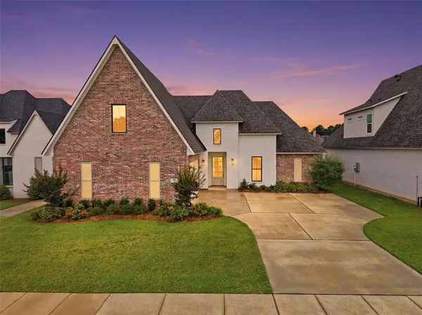 $469,516 | 79 Turtle Creek Drive, Benton, LA 71006