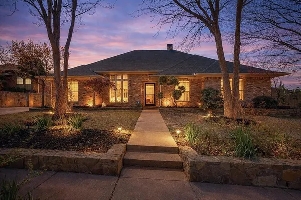 $449,900 | 1021 Old Mill Circle, Irving, TX 75061