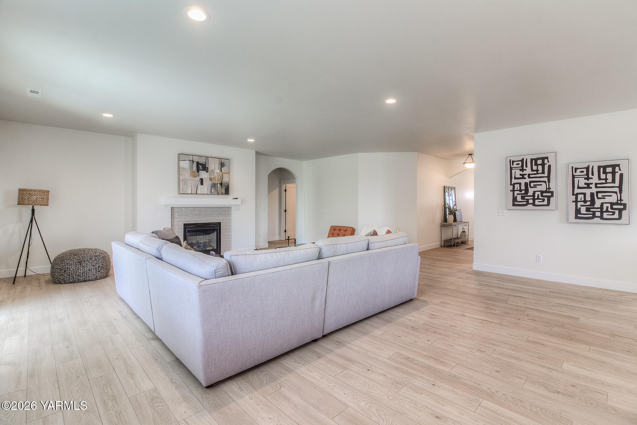 404 South 90th Avenue Yakima, WA 98908 - Photo 7 of 21 Great Room #4