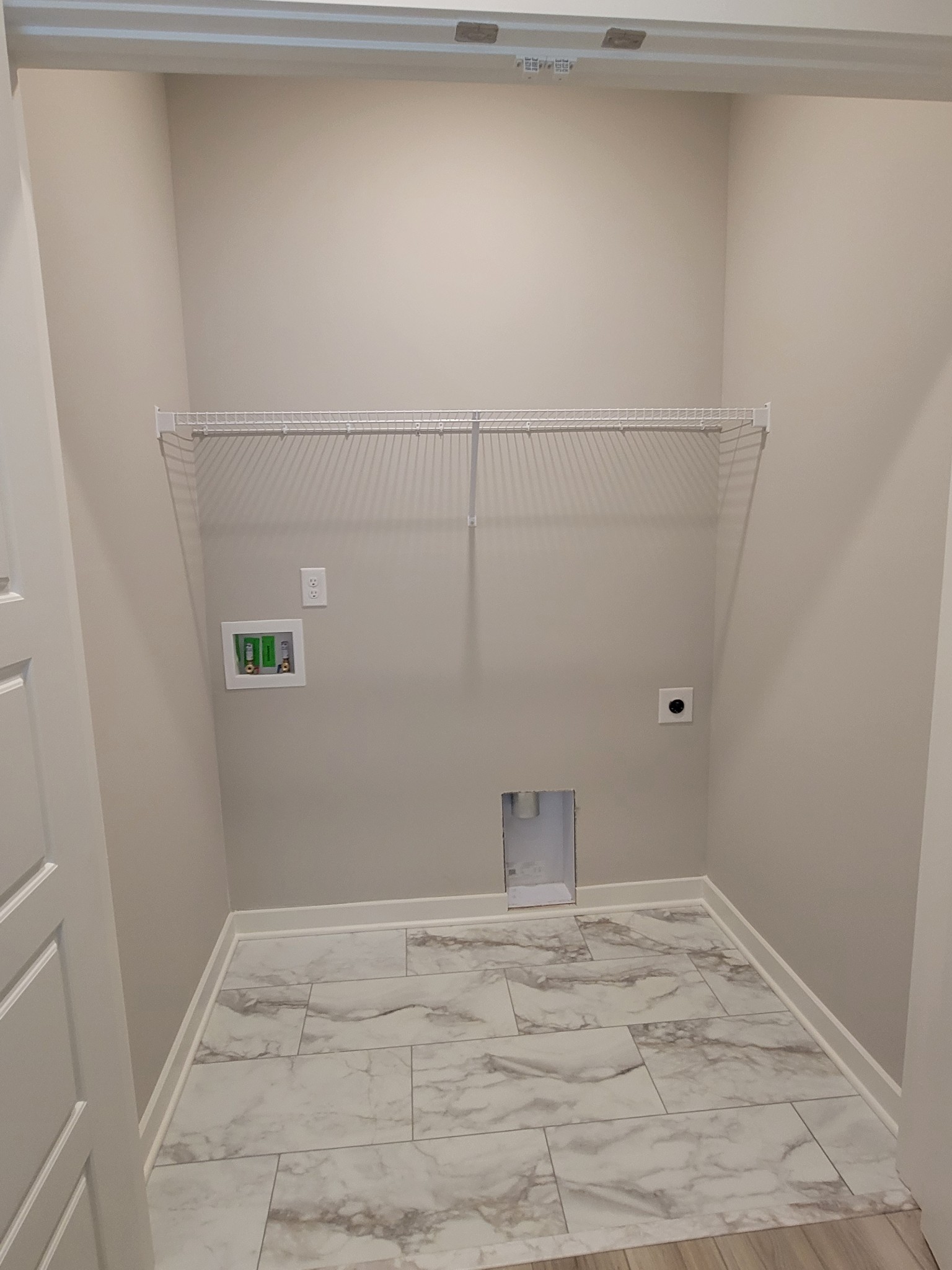 382 Casper Drive Spring Hill, TN 37174 - Photo 8 of 16 a view of empty room