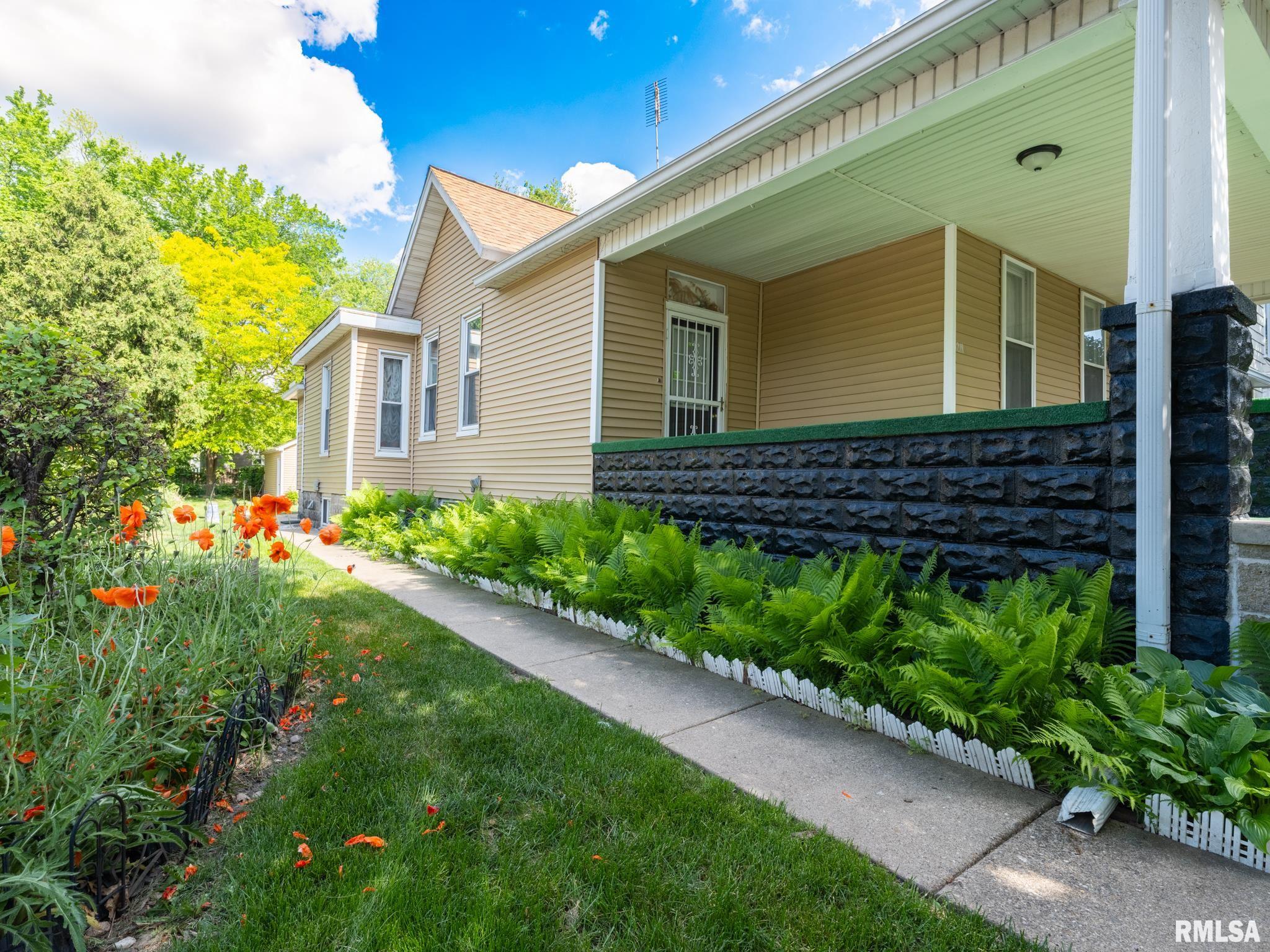 1218 North Sheridan Road Peoria, IL 61606 - Photo 8 of 56 Gallery Image 8