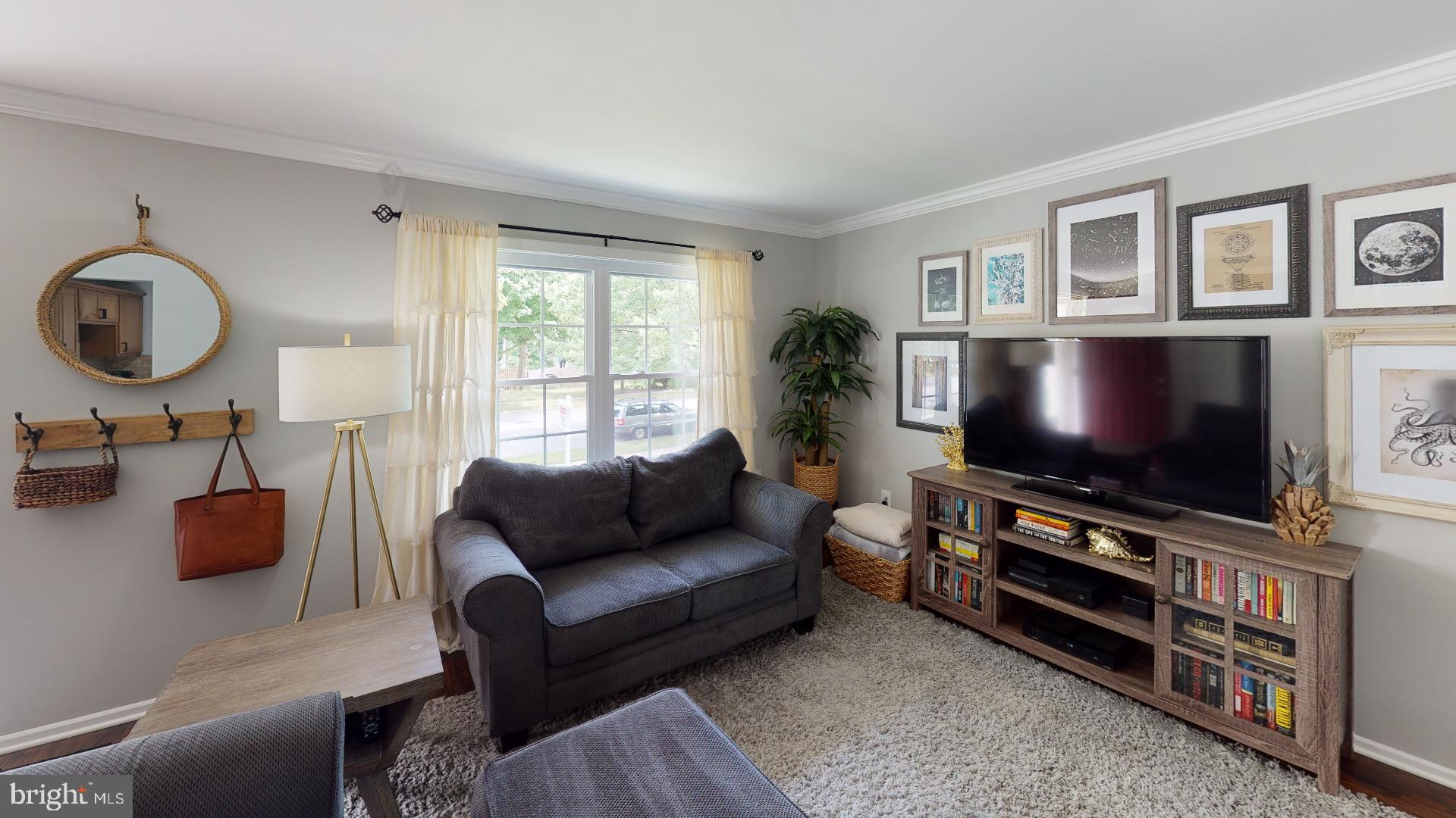 7808 Metacomet Road Hanover, MD 21076 - Photo 6 of 33 Living is cable ready
