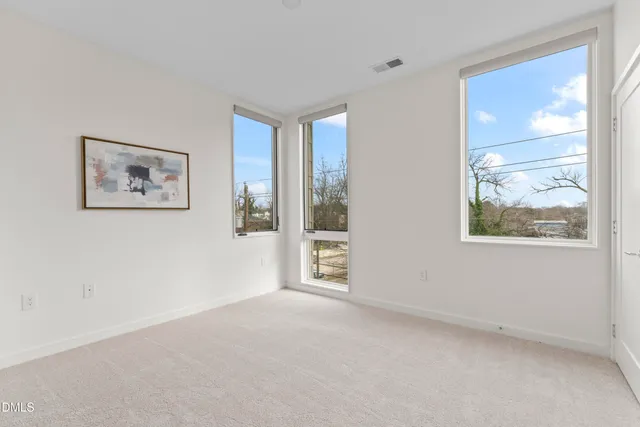 a picture of a wall with a white wall