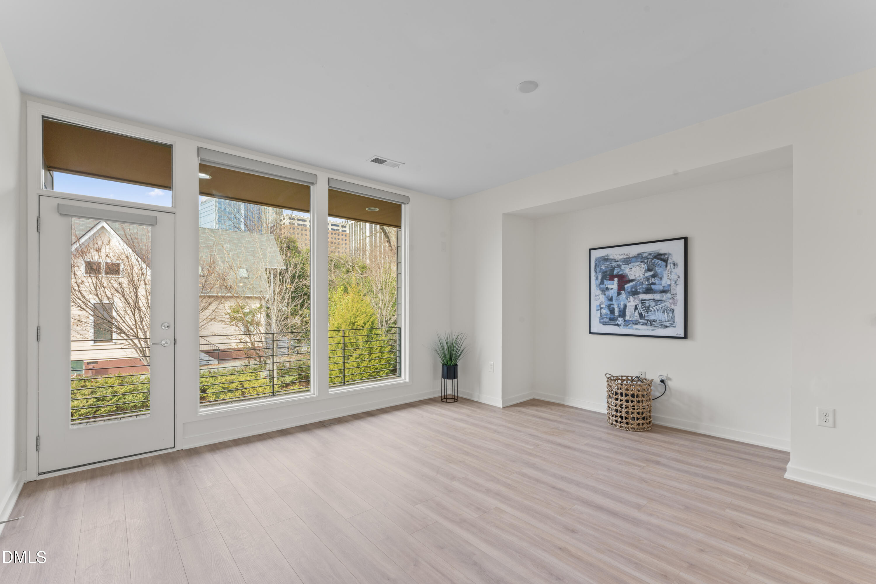 536 South Person Street Raleigh, NC 27601 - Photo 5 of 38 a view of an empty room with a window