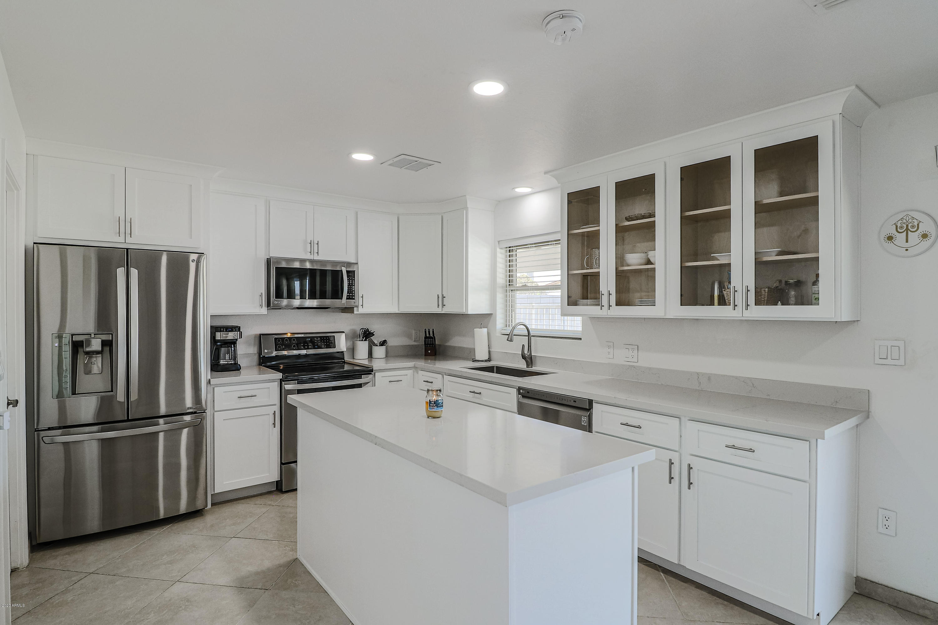 7222 West Mountain View Road Peoria, AZ 85345 - Photo 11 of 30 B (7)