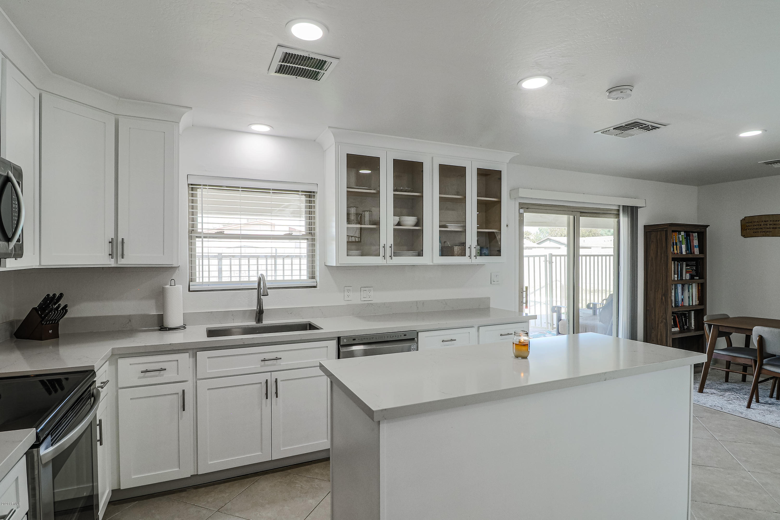 7222 West Mountain View Road Peoria, AZ 85345 - Photo 12 of 30 B (11)