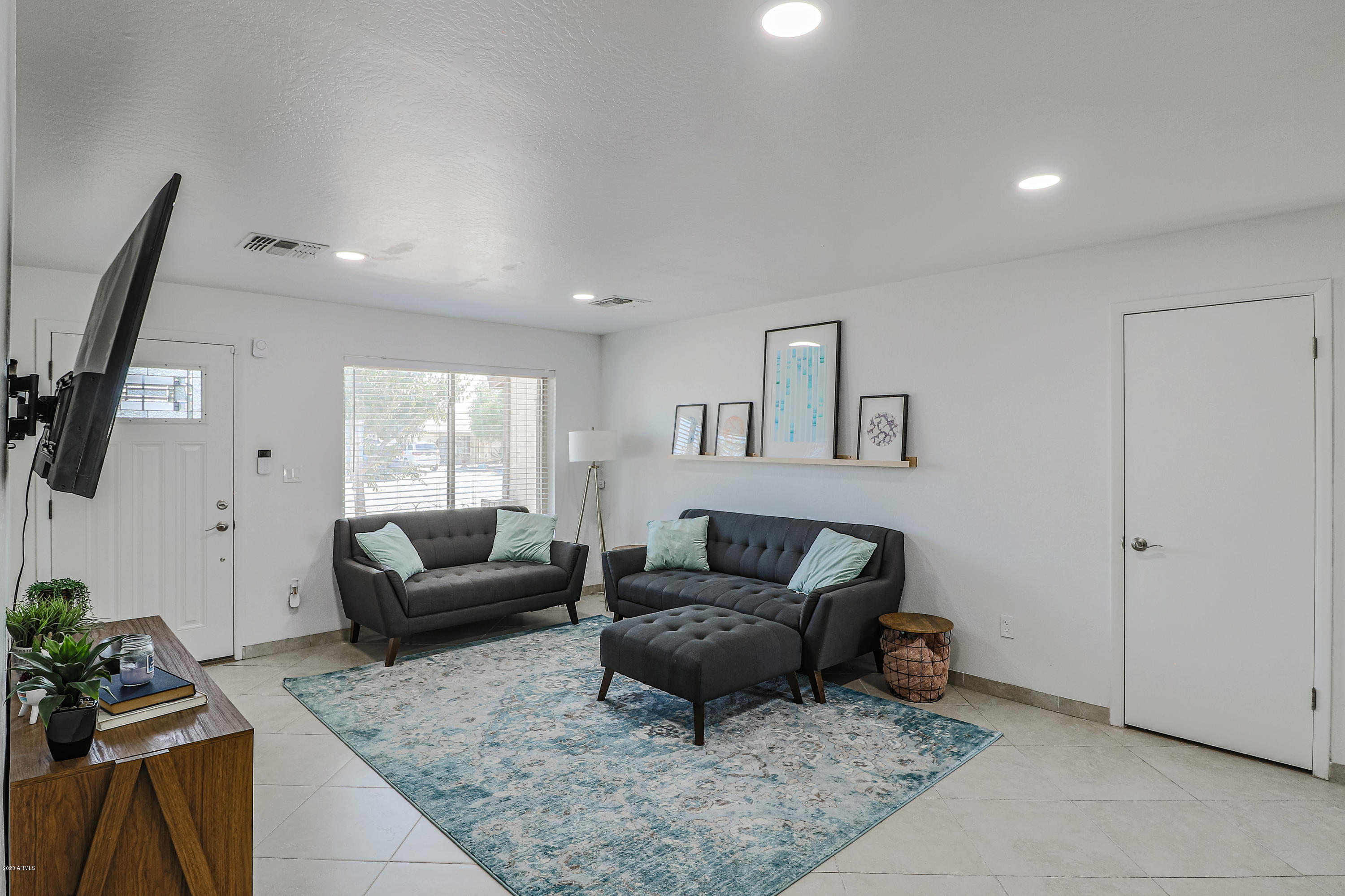 7222 West Mountain View Road Peoria, AZ 85345 - Photo 4 of 30 B (1)