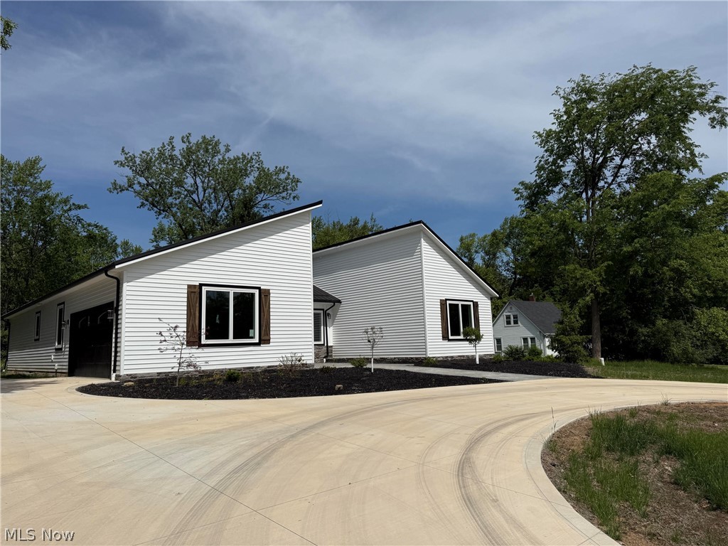 3940 Ellendale Road Moreland Hills, OH 44022 - Photo 33 of 36 Front