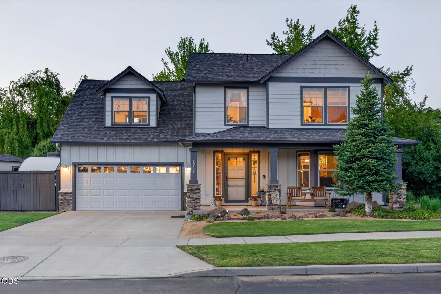 20696 Barton Crossing Way Bend, OR 97701 - Photo 1 of 44