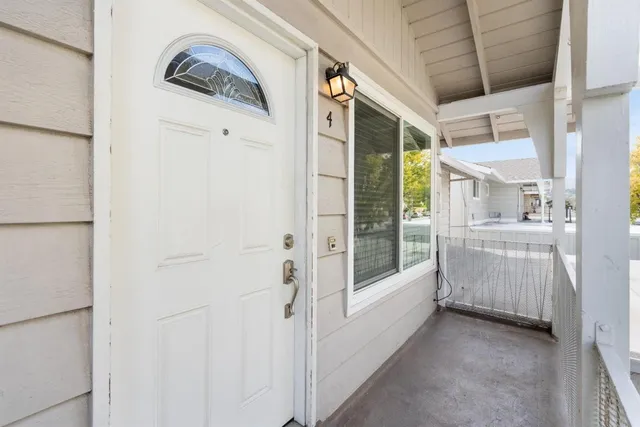 a view of utility room