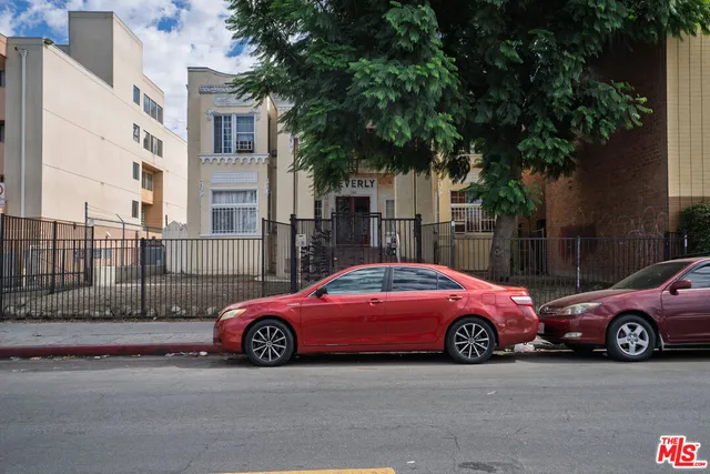 a car parked in front of a building