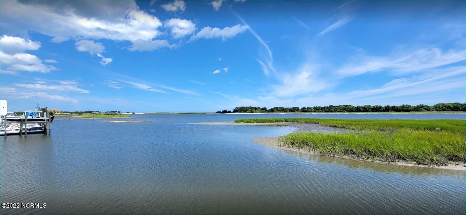 114 Trails End Road Wilmington, NC 28409 - Photo 2 of 54 Masonboro Sound Views from Trails End