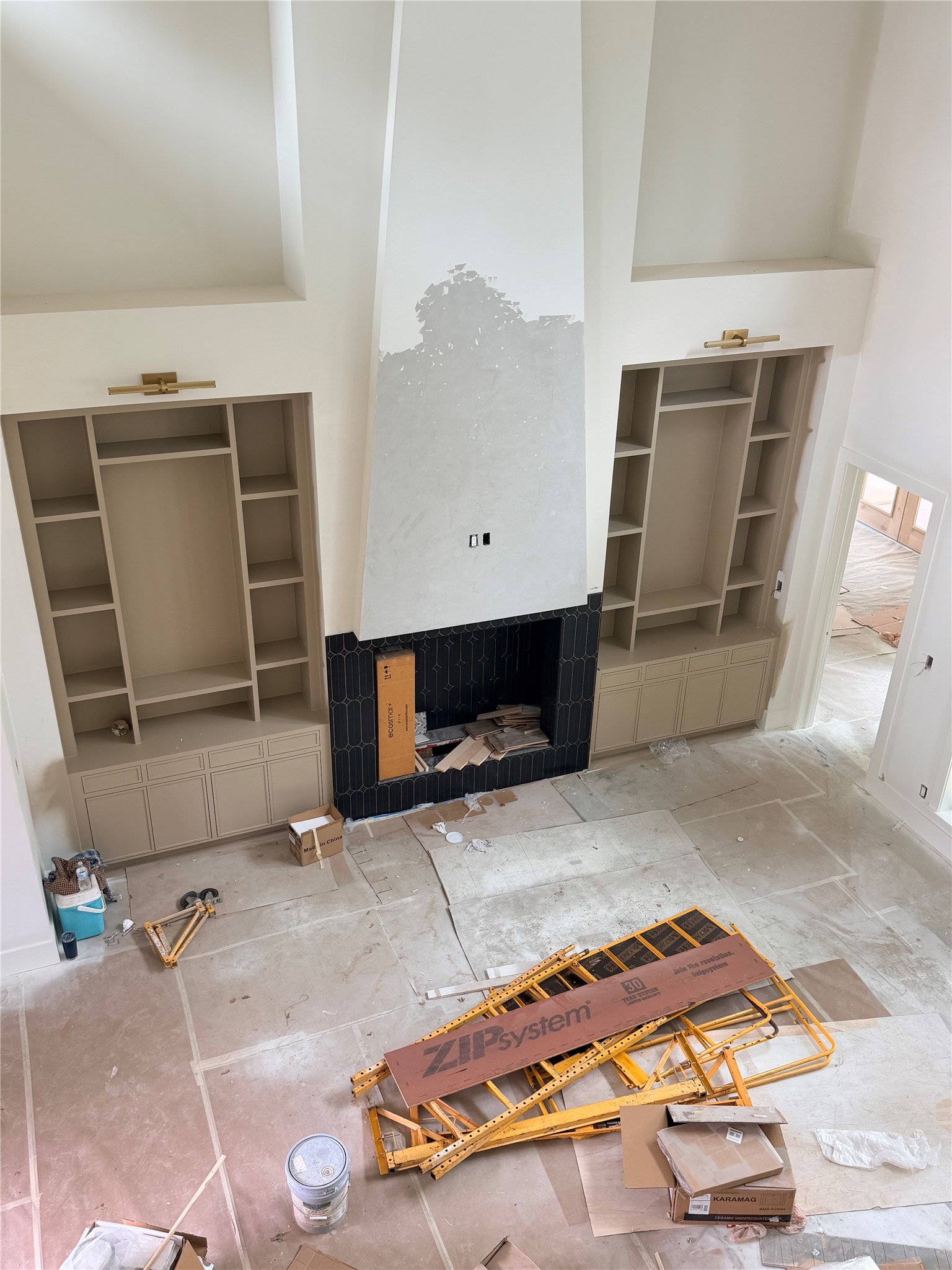 2518 Southline Road Conroe, TX 77384 - Photo 5 of 17 a living room with a rug and a fireplace
