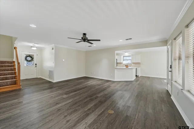 $345,000 | 504 Susie Street, Chandler, TX 75758