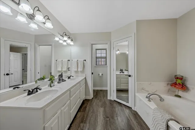 $345,000 | 504 Susie Street, Chandler, TX 75758