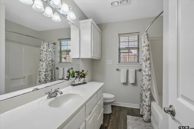 $345,000 | 504 Susie Street, Chandler, TX 75758